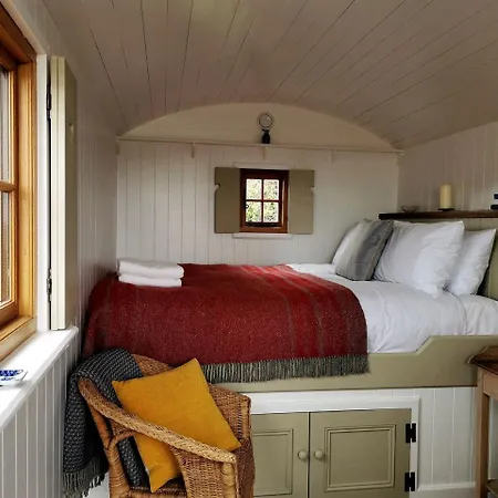 Ferienhaus Lakeside Shepherd'S Hut In Donegal For Glamping In Ireland